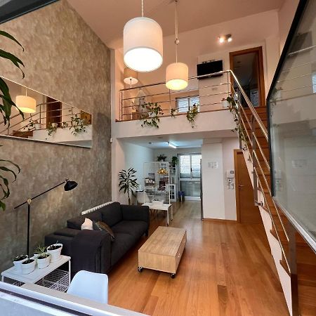 Loft Hygge Urbano Coruna Con Servicio De Parking A Coruna Bagian luar foto