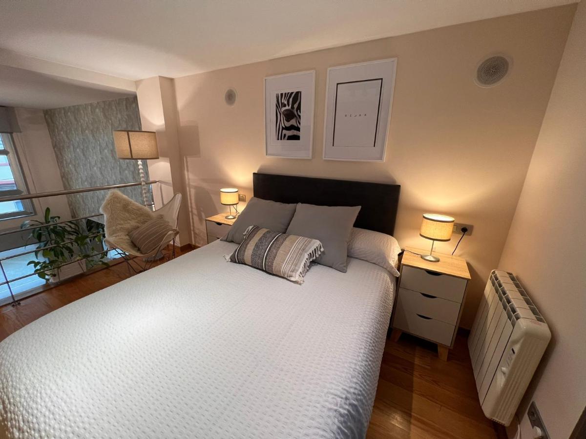 Loft Hygge Urbano Coruna Con Servicio De Parking A Coruna Bagian luar foto